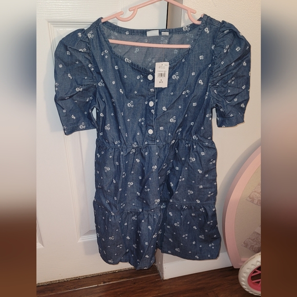 Spring dress - Picture 2 of 2